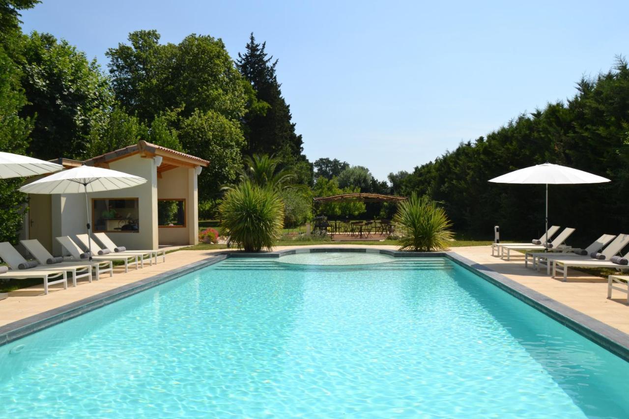 Mas De Capelou Bed and Breakfast Αβινιόν Εξωτερικό φωτογραφία