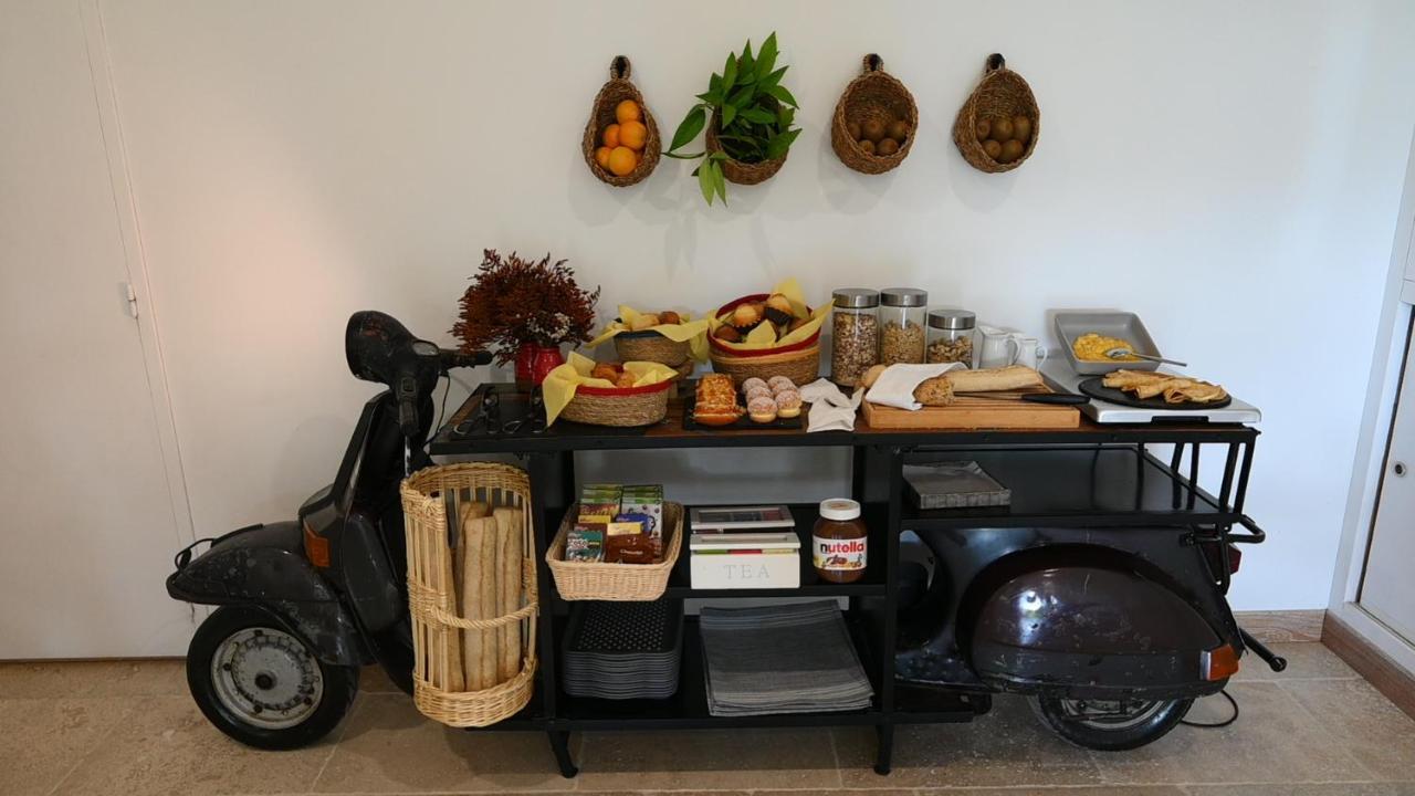 Mas De Capelou Bed and Breakfast Αβινιόν Εξωτερικό φωτογραφία