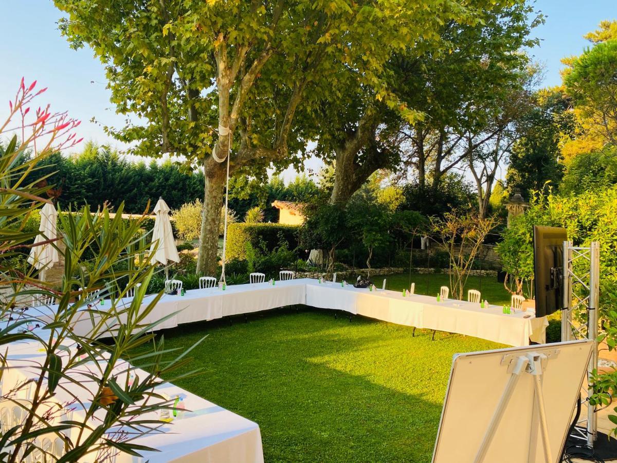 Mas De Capelou Bed and Breakfast Αβινιόν Εξωτερικό φωτογραφία