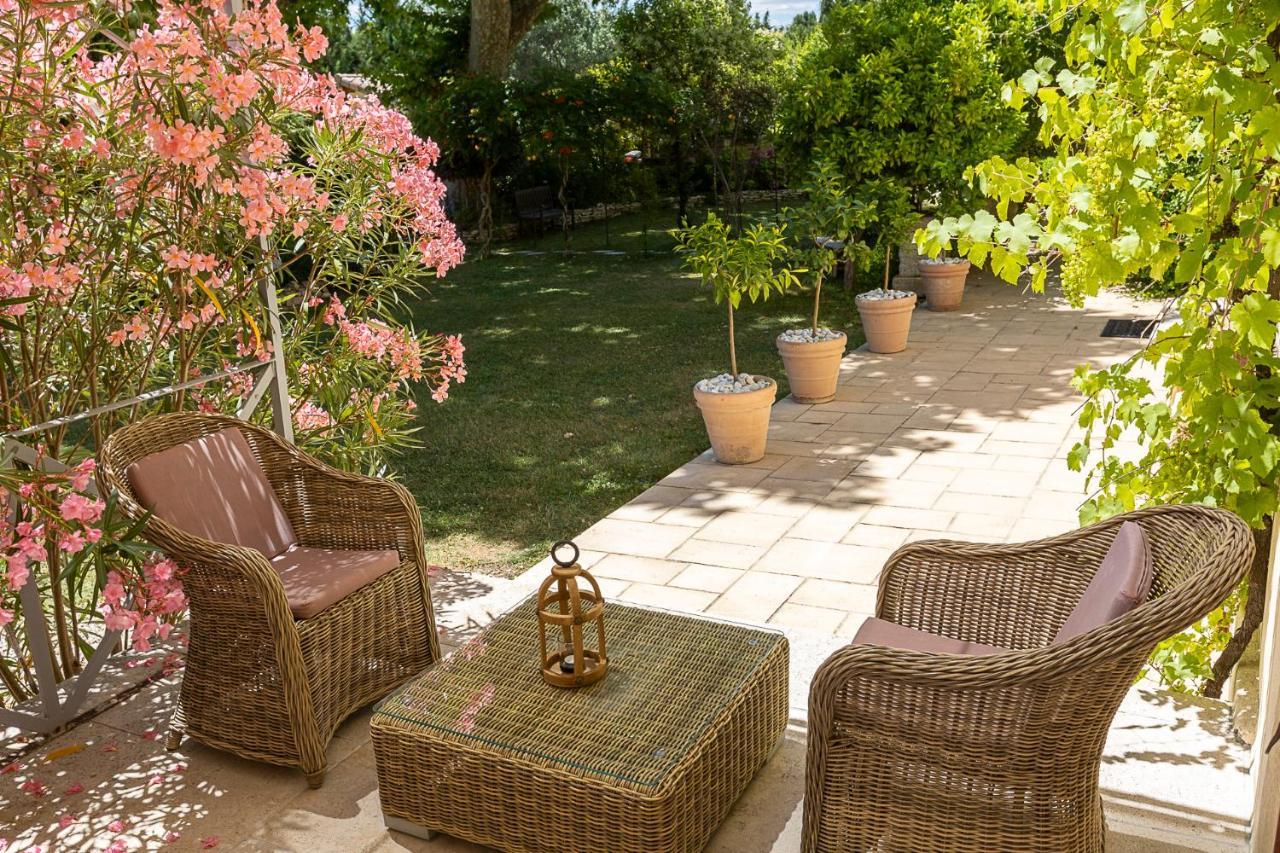 Mas De Capelou Bed and Breakfast Αβινιόν Εξωτερικό φωτογραφία