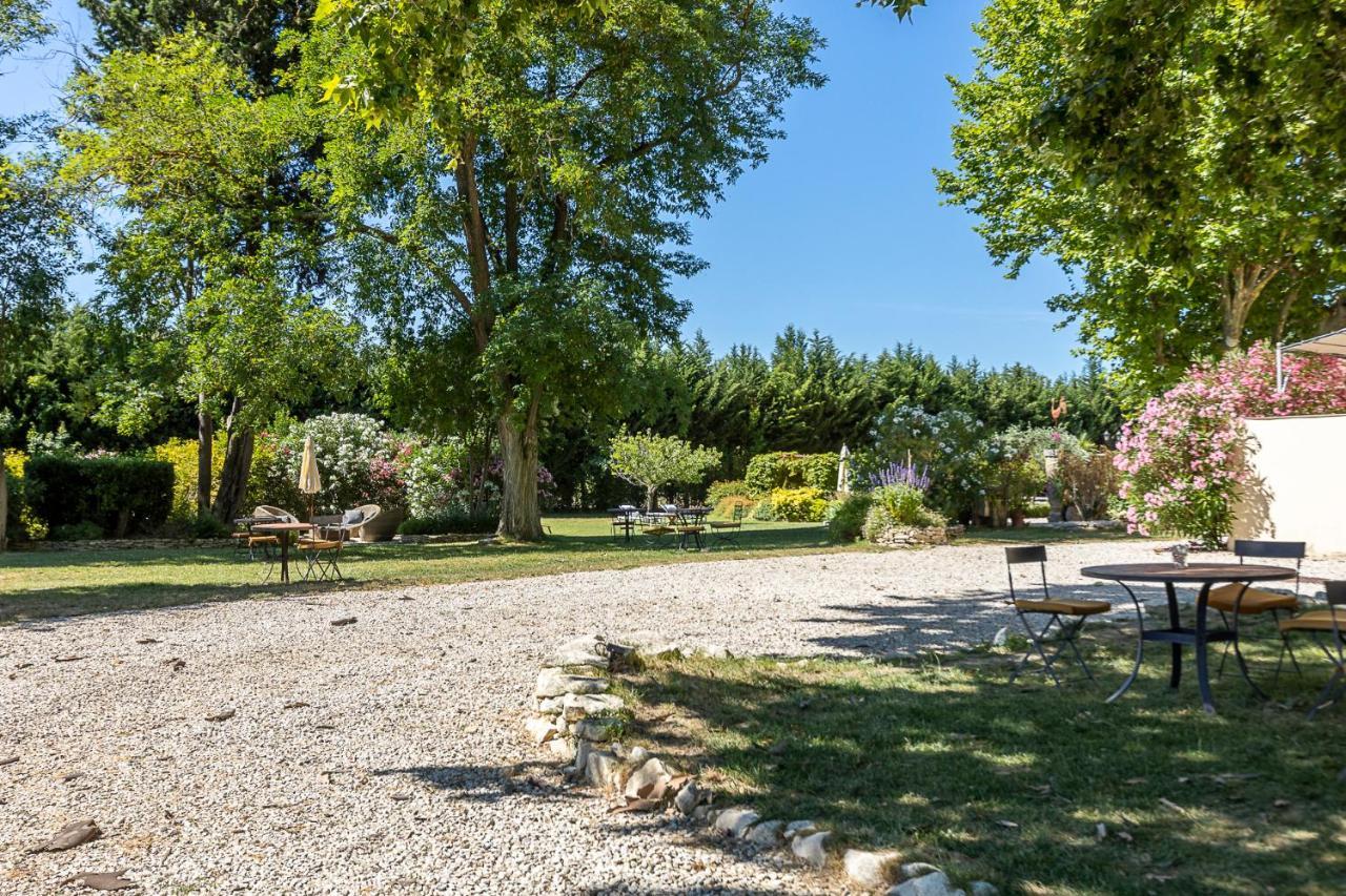 Mas De Capelou Bed and Breakfast Αβινιόν Εξωτερικό φωτογραφία