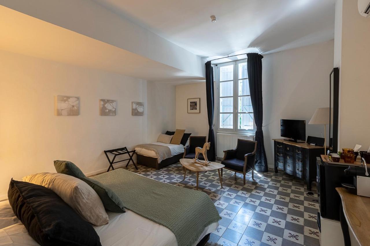 Mas De Capelou Bed and Breakfast Αβινιόν Εξωτερικό φωτογραφία