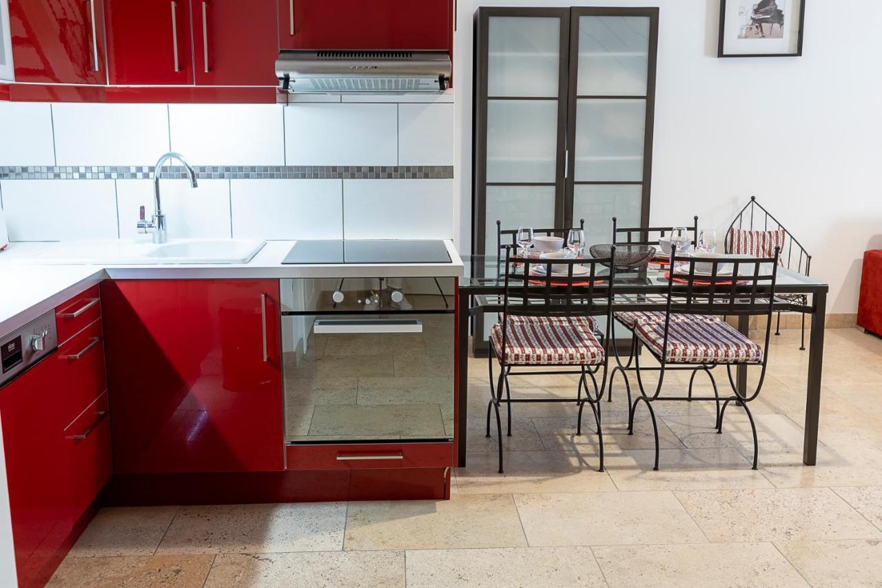 Mas De Capelou Bed and Breakfast Αβινιόν Εξωτερικό φωτογραφία