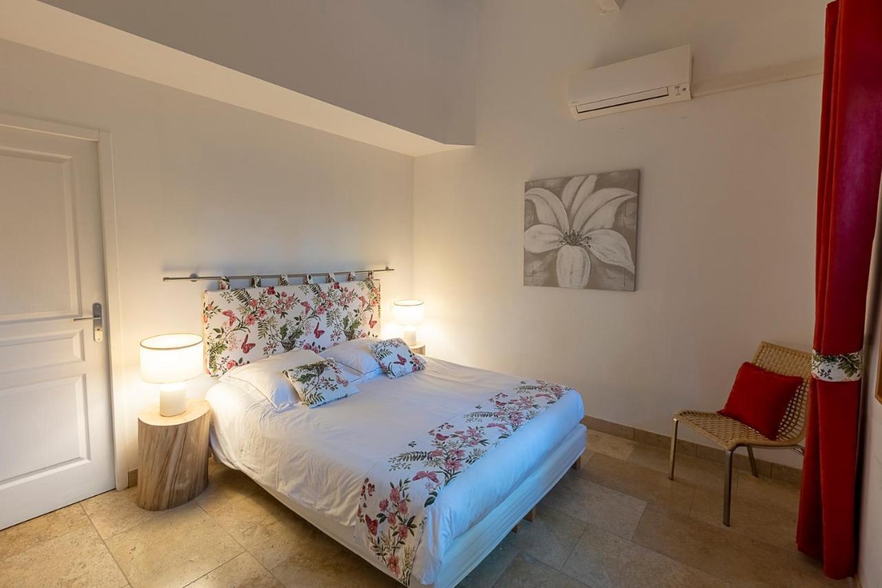 Mas De Capelou Bed and Breakfast Αβινιόν Εξωτερικό φωτογραφία