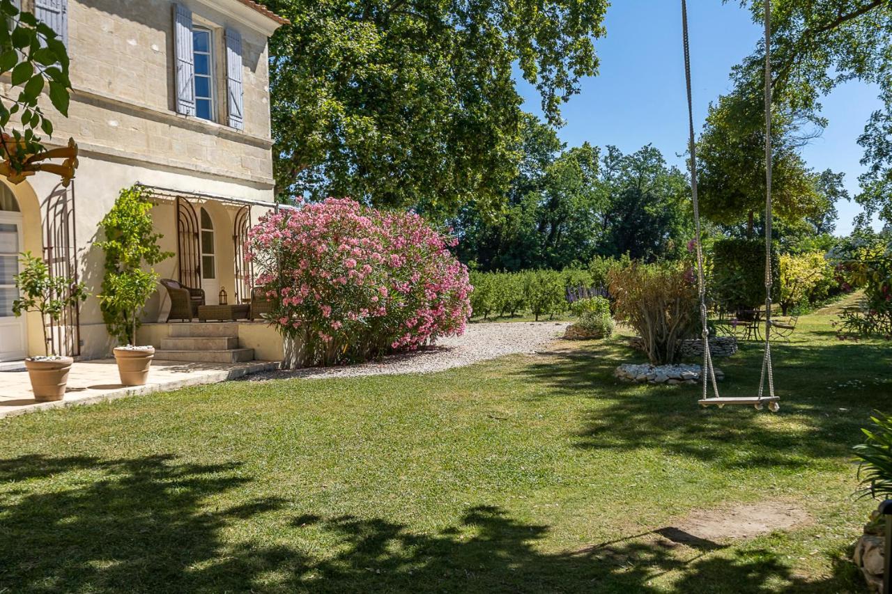 Mas De Capelou Bed and Breakfast Αβινιόν Εξωτερικό φωτογραφία