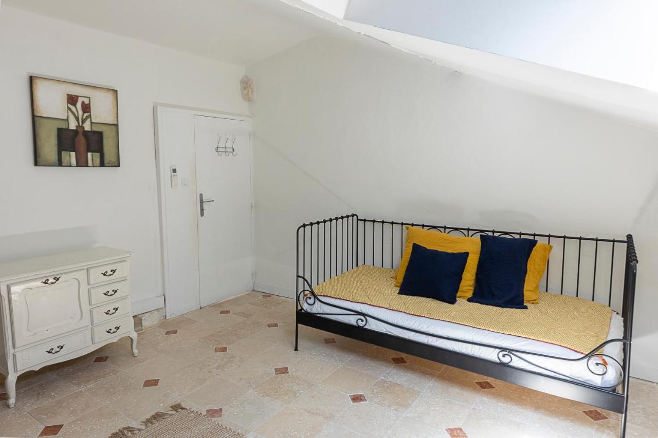 Mas De Capelou Bed and Breakfast Αβινιόν Εξωτερικό φωτογραφία