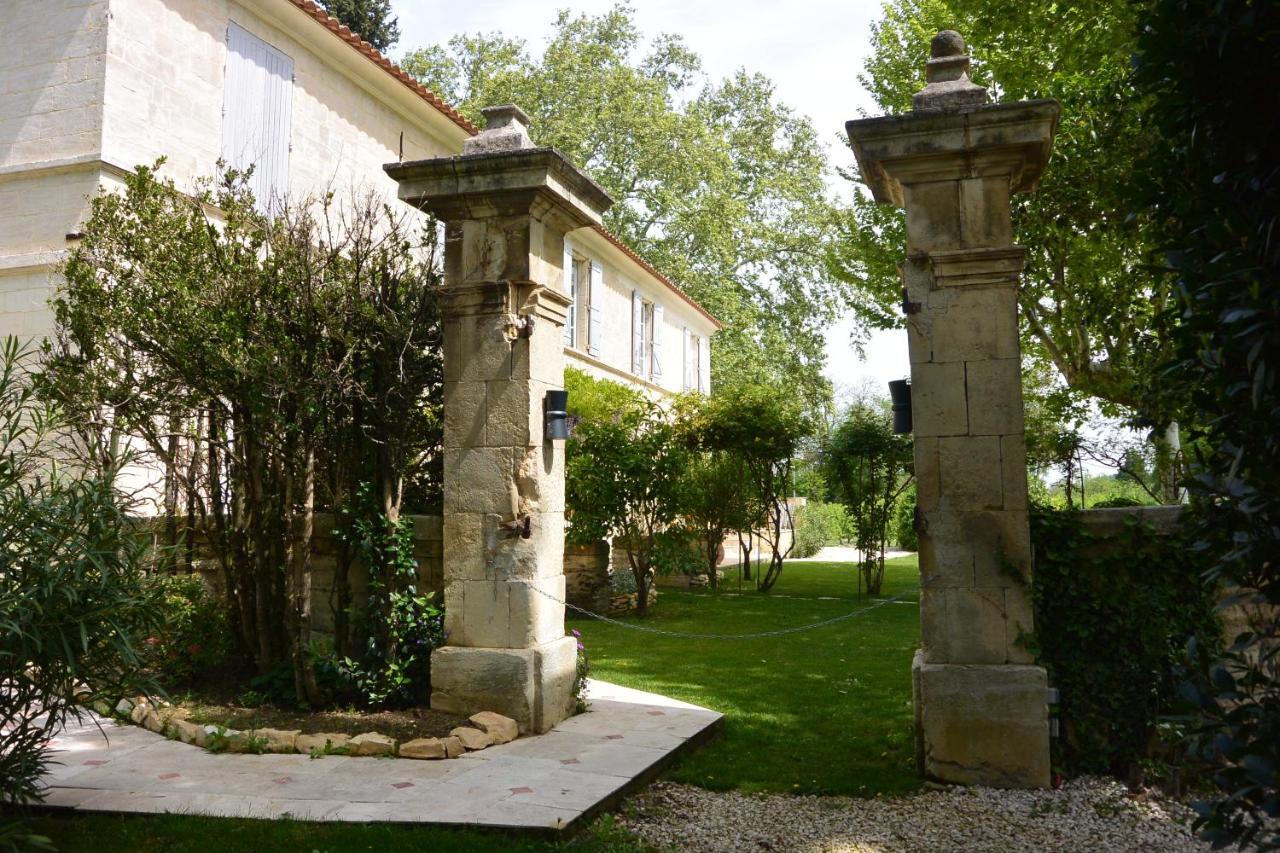 Mas De Capelou Bed and Breakfast Αβινιόν Εξωτερικό φωτογραφία